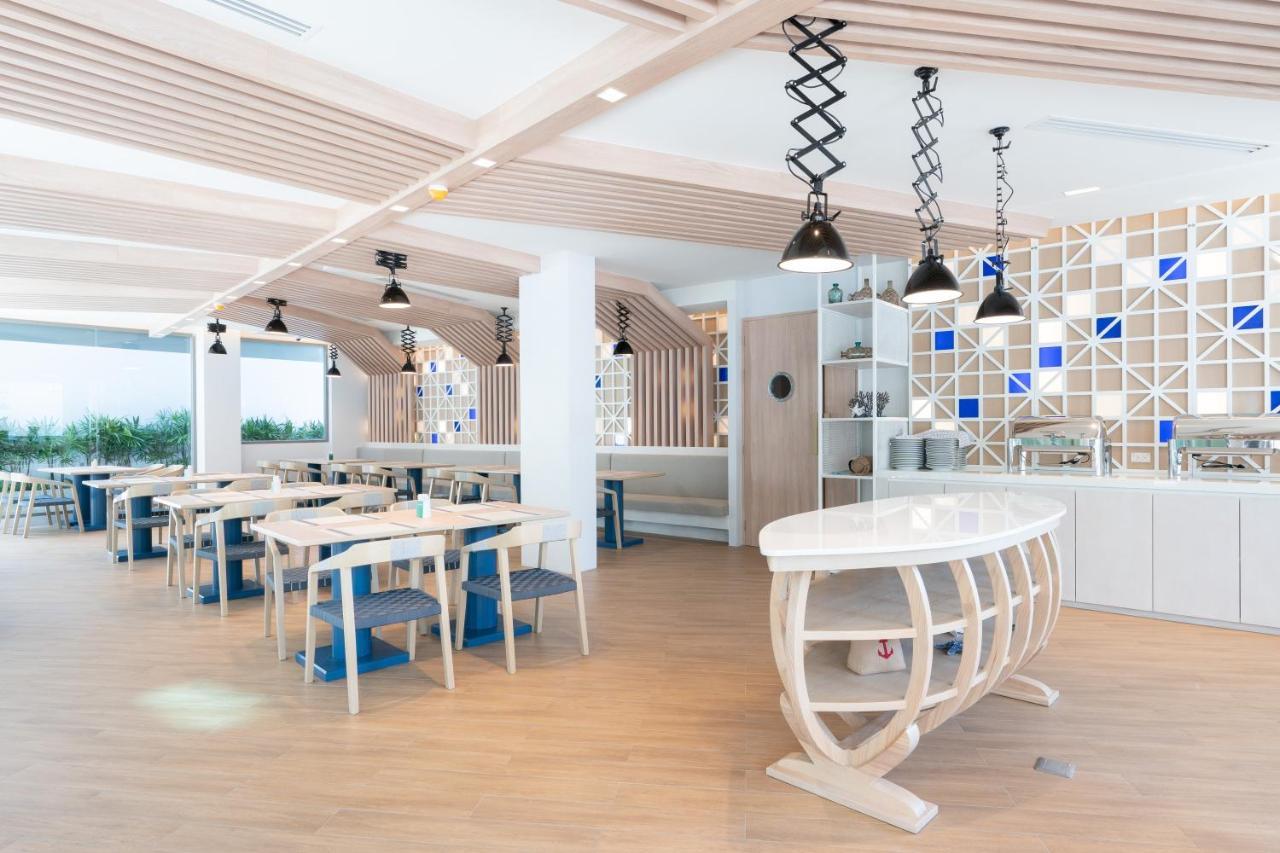 Panwaburi Beachfront Resort - Sha Extra Plus Экстерьер фото The interior of the restaurant